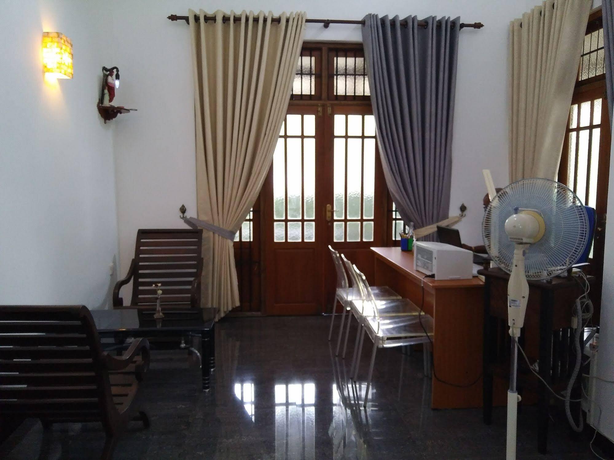 Bed and Breakfast West Dene Негомбо Екстер'єр фото